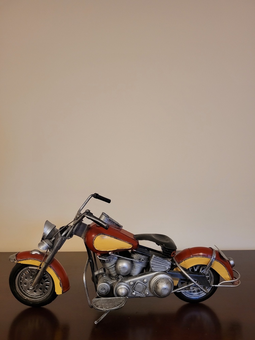 13" Vintage Hand-made Retro Metal motorcycle Decor Red And Yellow